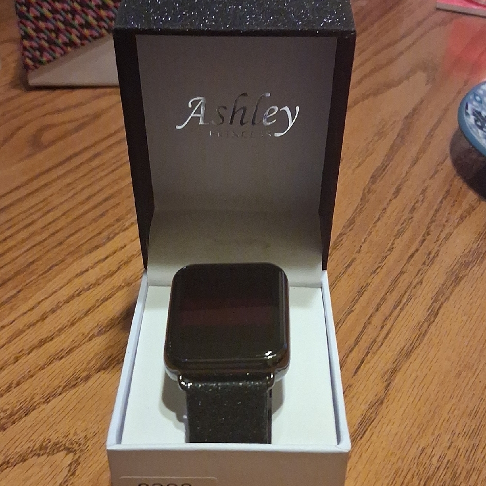Ashley By 26 International Elegant Black Smartwatch